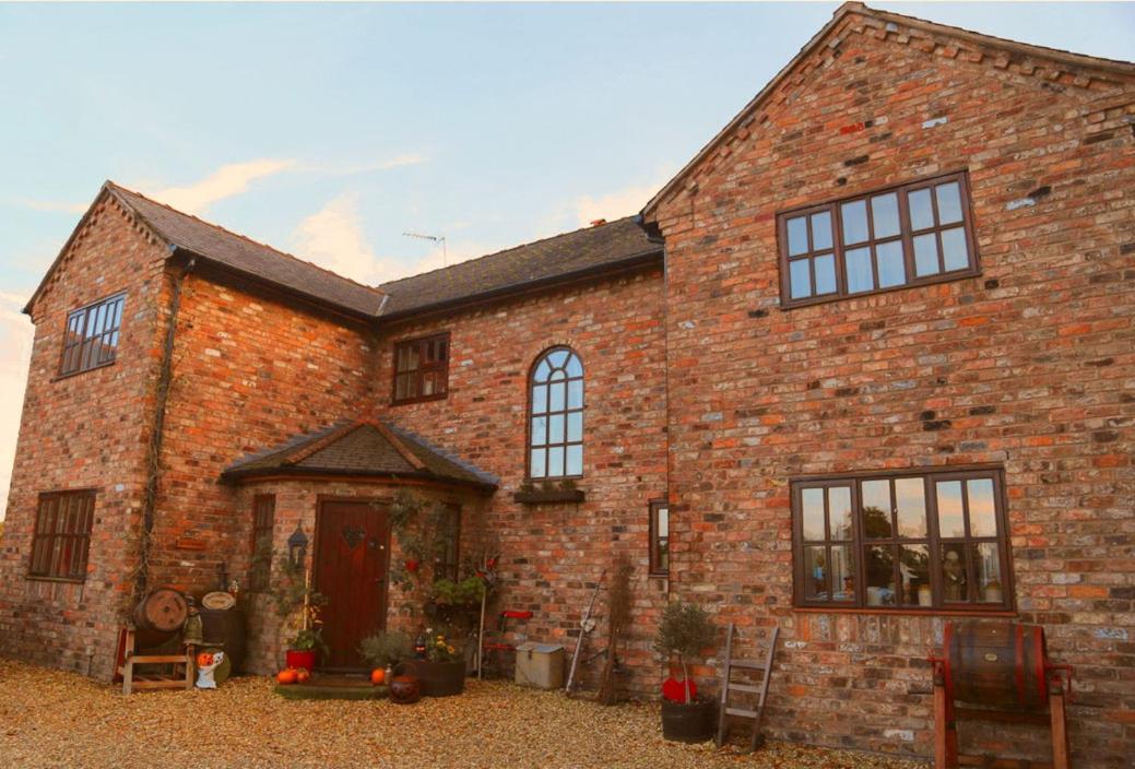 Bumbleberry Cottage Gresford Exteriör bild