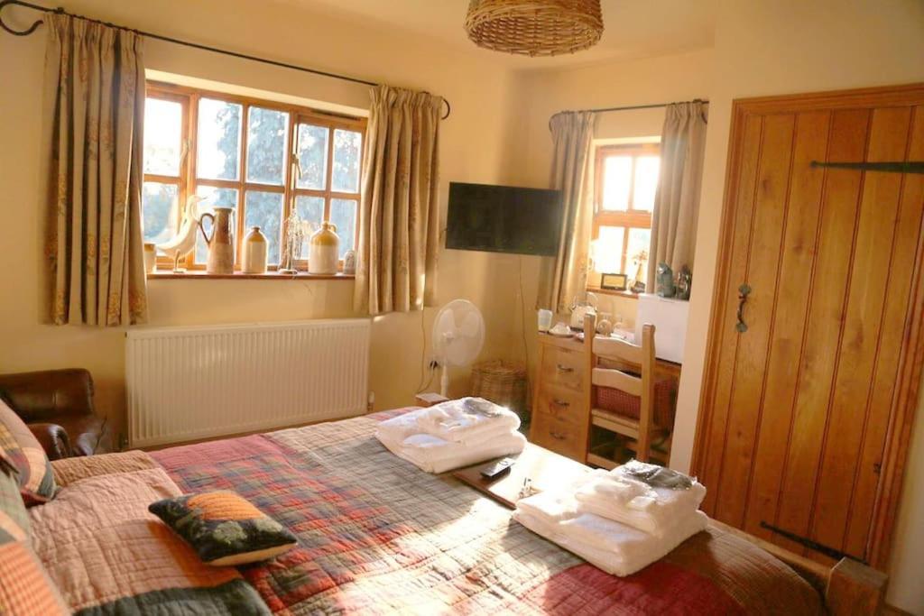 Bumbleberry Cottage Gresford Exteriör bild
